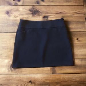 Classic LOFT Ann Taylor Skirt 🖤